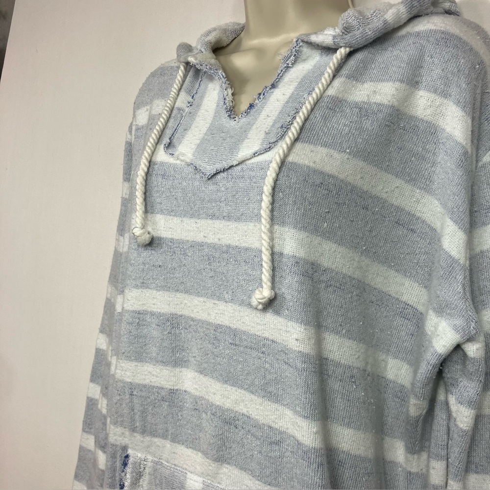 📦Ocean Drive Striped Crewneck Hoodie - Gray & White Sz L 📦DISCOUNTED SHIPPING